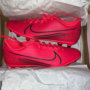 Mens Nike soccer cleats